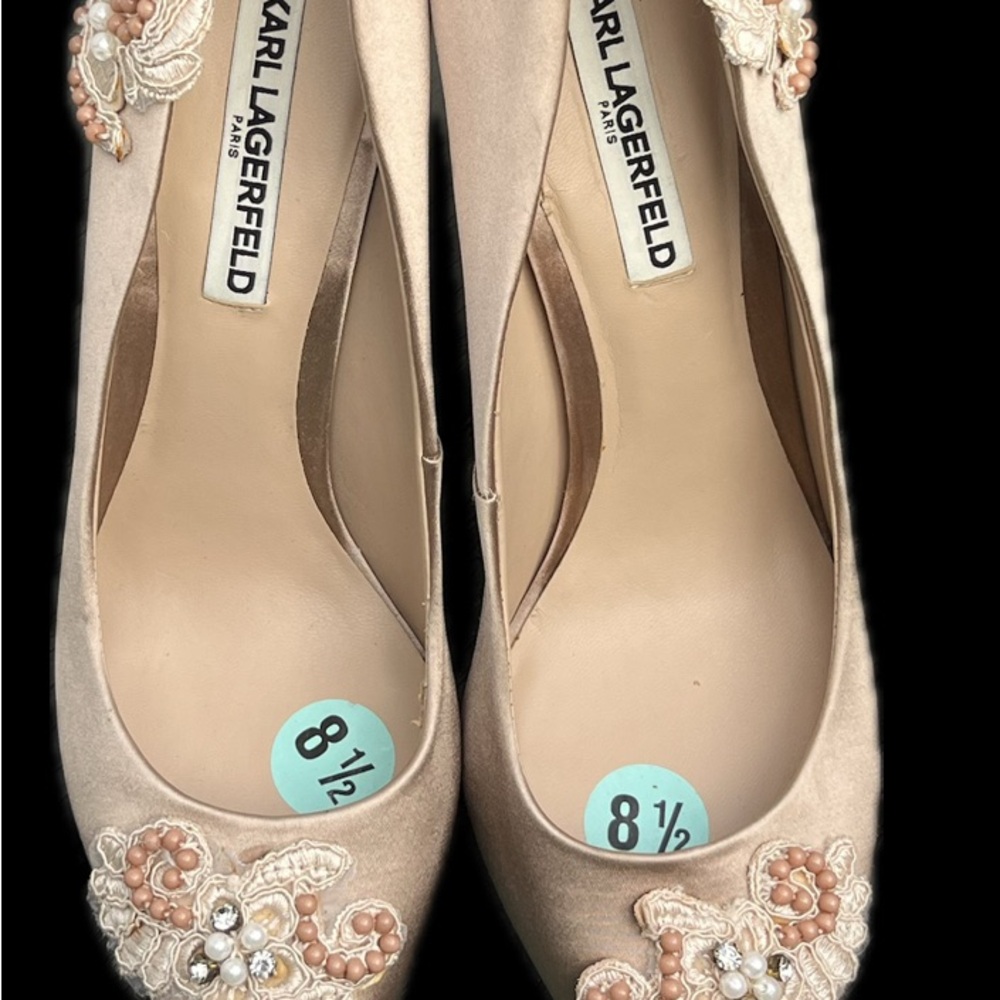 Karl Lagerfeld Cream Embellished pumps NWOT - Picture 3 of 4